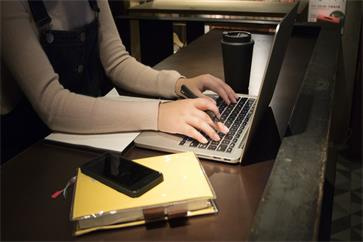 20歲和30歲考初級會計有什么不同