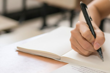 2018年初級(jí)會(huì)計(jì)職稱考試能提前交卷嗎？