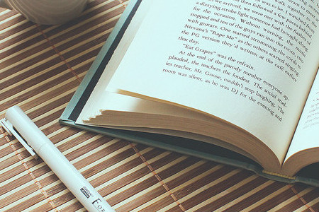 2019年中級(jí)會(huì)計(jì)職稱考試報(bào)名年齡有什么規(guī)定？