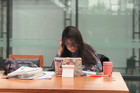 2019年北京中級會(huì)計(jì)職稱考試報(bào)名首次報(bào)考需要現(xiàn)場審核嗎？