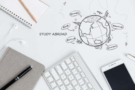 2019年初級(jí)會(huì)計(jì)準(zhǔn)考證上的信息有錯(cuò)誤，怎么辦？