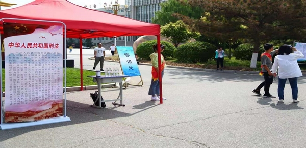 提供各種服務(wù) 提供各種服務(wù)