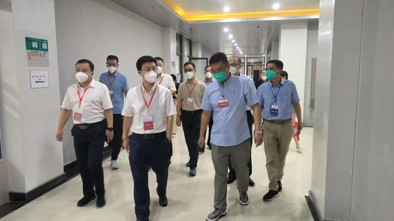 1564443894647619584 1564443894647619584