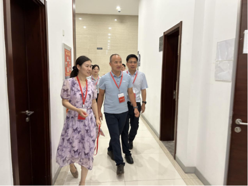 組織領(lǐng)導(dǎo)多方聯(lián)動(dòng)