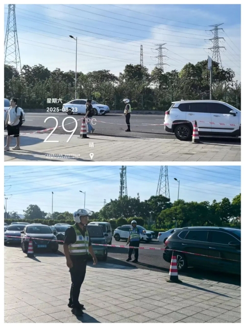 交警疏導(dǎo)交通